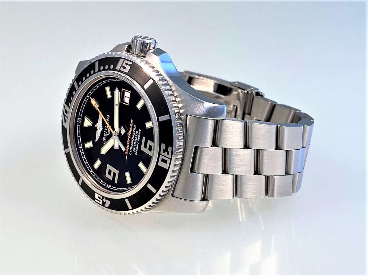 Breitling Superocean 44 Ref. A17391 Stahlgehause 44 mm und Professional Stahlband Full Set Breitling Luxusuhren S3watch AG