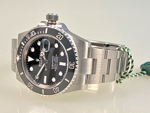 Rolex Submariner Date, Ref 126610LN, Stahl, neu/ungetr., deutsche Ausl. 09/2024, 41 mm, Full Set